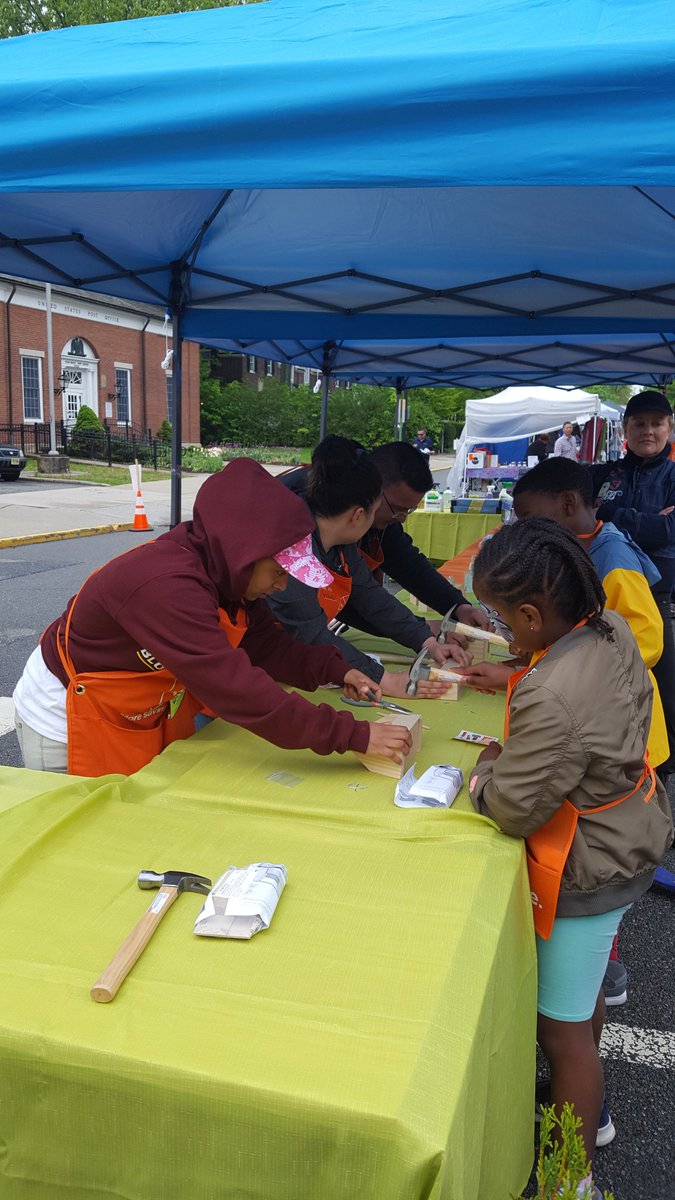 Robinbacchus2's tweet photo. Glenridge Eco Fair @0928_home https://t.co/PIZuuAW7DV