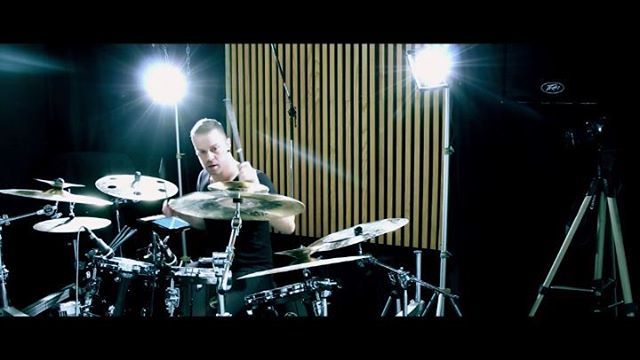 franciscappola's tweet photo. One month ago i released my 2nd drum cover. Full version of the song on my YT channel. Mix, mastered, guitars and bass by @filipepereiramusic
.
https://t.co/0nuIO1M9kP
.
#franciscappola #filipepereira #atb #aftertheburial #lostinthestatic #cover #metalcover #thirdsph… https://t.co/zLzyA35Oq2