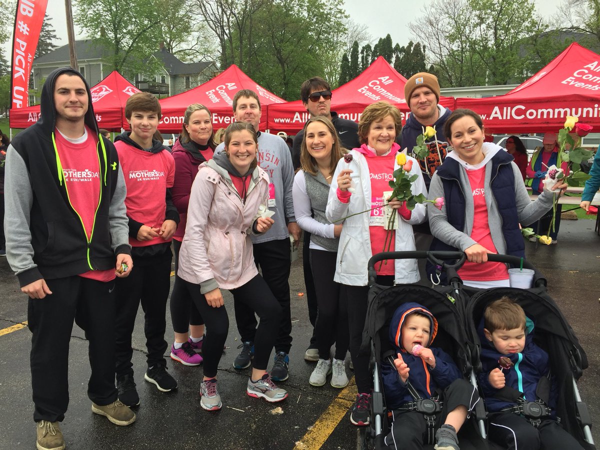 mawille13's tweet photo. #runwithmom https://t.co/sSWsKlTUnq
