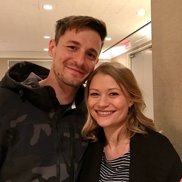 MadHatter094's tweet photo. @gilesmatthey @emiliederavin 💙💙💙💙😁😁😁😊😊😊💙💙💙💙 #Oncers #OUAT #ONCEUPONATIME #ouatfandom #ouatabc #Storybrooke #HyperionHeights 😁 Forever 💙💙💙💙💙💙💙💙💙💙💙💙 https://t.co/VAJ6h9neu5