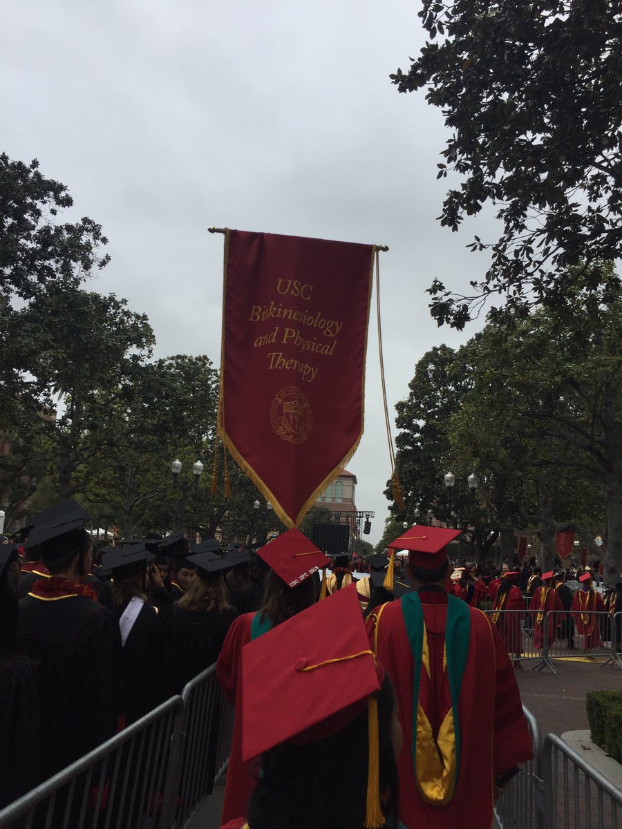Mvmt_Alliance's tweet photo. What better way to celebrate #MothersDay than by completing the rigorous Doctor of Physical Therapy Program @USCBKNPT!!! We hope we continue to make our #moms proud! That's right, #MovementAlliance has #FreshPTs in the house!! https://t.co/ZPlKmEM84p