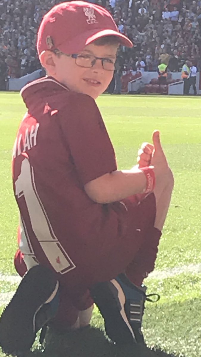 our Max was delighted to get to carry the corner flag in after the game with the parade he was delighted. ❤️⚽️❤️