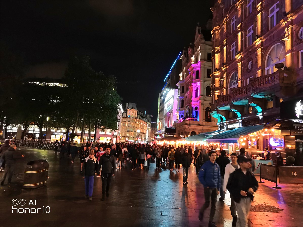 HiHonorIndia's tweet photo. Hello London!! 😍😍
The city is all set to welcome the newest member of the #Honor family in less than 48 hours! Join us as we tour the city &amp; watch the global launch of #Honor10 LIVE on Facebook &amp; Youtube from London on 15th May, 6.30 pm onwards! #BeautyInAI https://t.co/xDwtrfWzbx