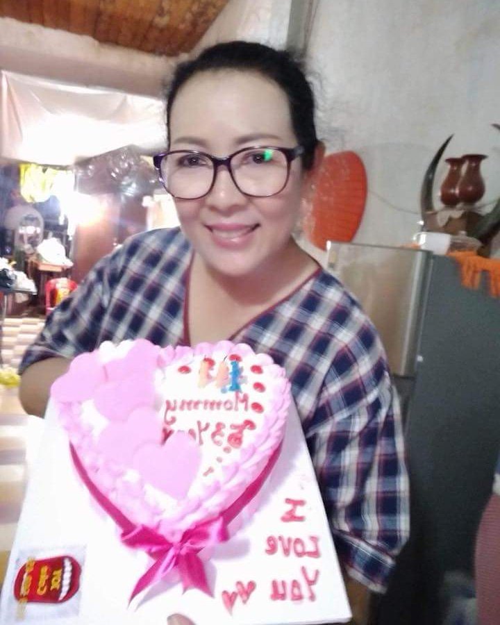 sokwna's tweet photo. មិនមានពាក្យអ្វីនិយាយទៅមនុស្សស្រីម្នាក់នេះច្រើនទេ ក្រៅពីពាក្យថា "ស្រលាញ់ម៉ាក់បំផុតក្នុងលោក"❤️❤️❤️
_happy mother's day_ https://t.co/ed7R0IDwz8