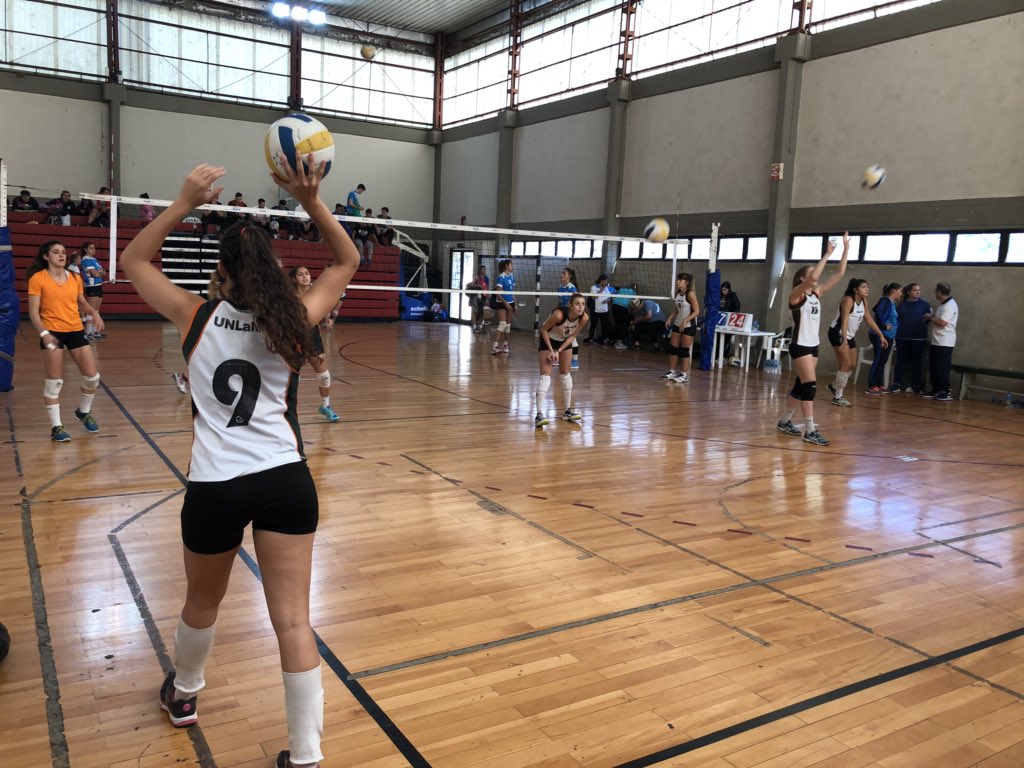 UNLAMDeportes's tweet photo. #UNLaMDeportes #AHORA #Noticias #DeporteUniversitario💚
Ya se juegan las #FINALESJUR de
🏀 @UnlamOficial vs #ISEF1
🏐 @UnlamOficial vs #UNLitoral
#TodosSomosUNLaM #DaleVerde
🏆@TorneoJUR
🌐https://t.co/gZptUKxSmB
🎥@El1WebTV
📻 @universidad891
🎙#ZonaDeporte @zd891 https://t.co/3lyG9NxG1w