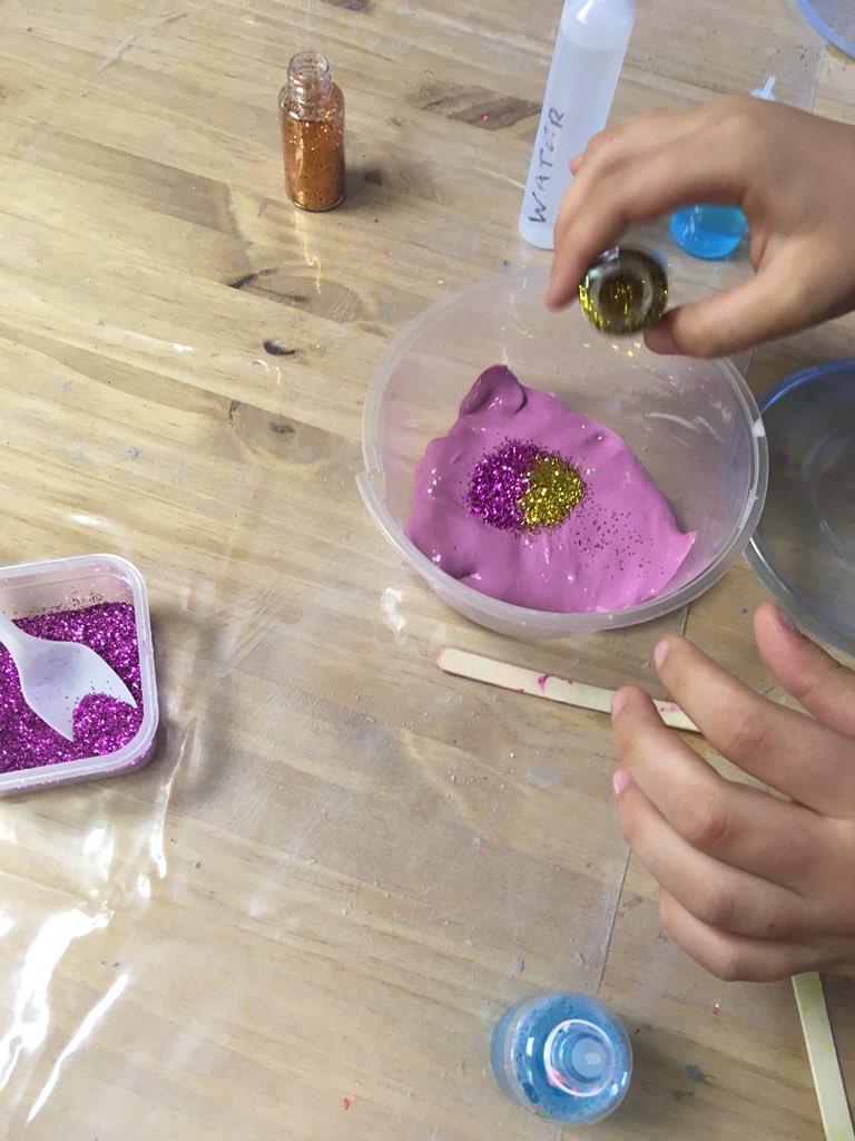 2ndWhitefield's tweet photo. Slime Time Party today. Thanks to Craffity in Bury for a fab event. #CleverCogs #messy #science #STEM https://t.co/r5nH36zJ84
