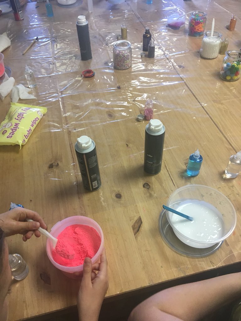 2ndWhitefield's tweet photo. Slime Time Party today. Thanks to Craffity in Bury for a fab event. #CleverCogs #messy #science #STEM https://t.co/r5nH36zJ84