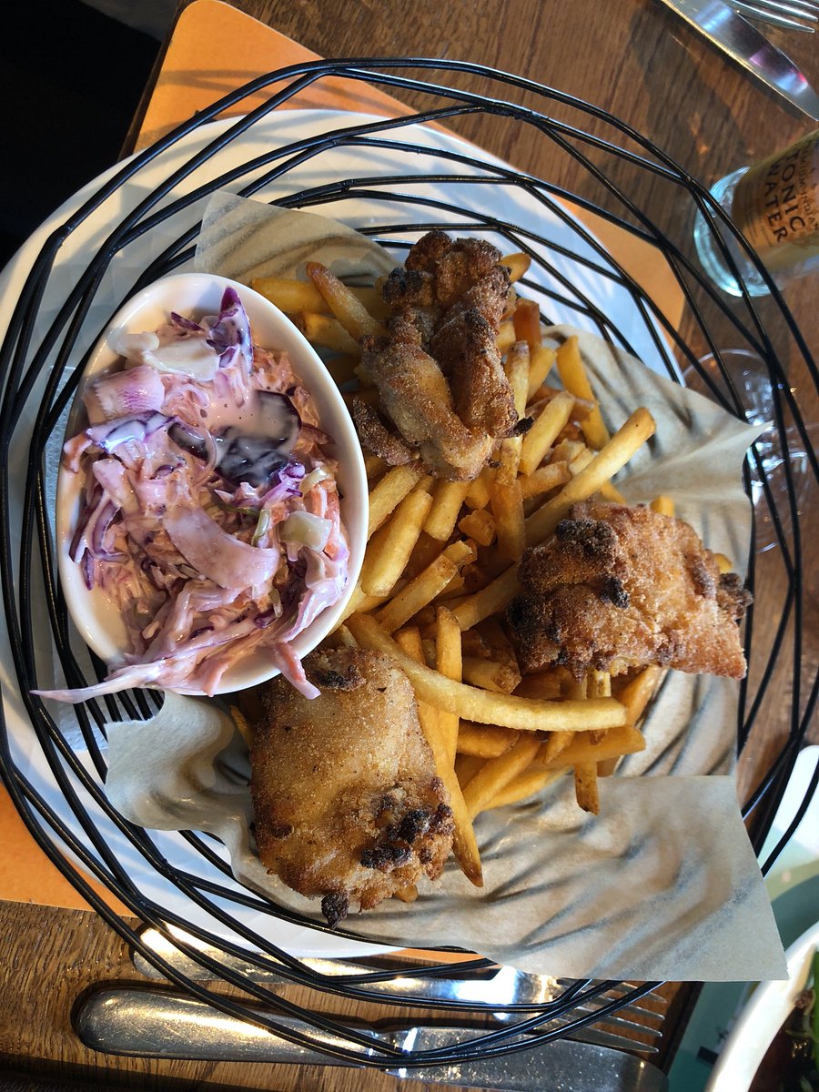 Yum chicken in a basket! <a href="/RVIpubs/">Ribble Valley Inns</a> Clog and Billycock