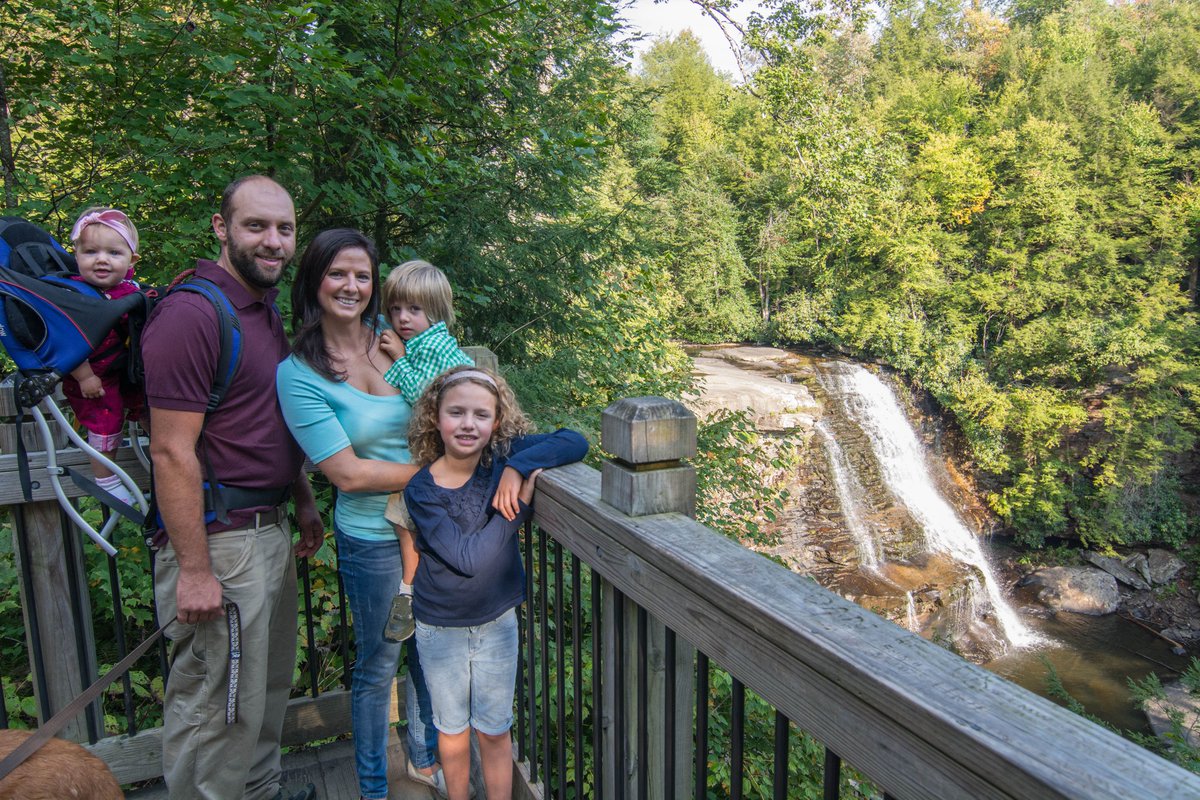 RaileyRealty's tweet photo. Happy Mother's Day to all of the hardworking, absolutely amazing women out there! You guys have the hardest job of all - we hope you have a great day!
#deepcreeklake #vacationdcl #mothersday https://t.co/Ts4aWS1x0L