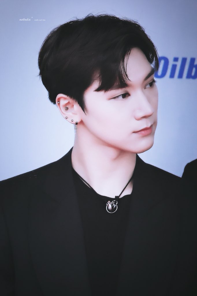 Nebula227's tweet photo. my prince,my hero👑
#NCT #เตนล์ #TEN #텐 https://t.co/ZJYxlmZTxx