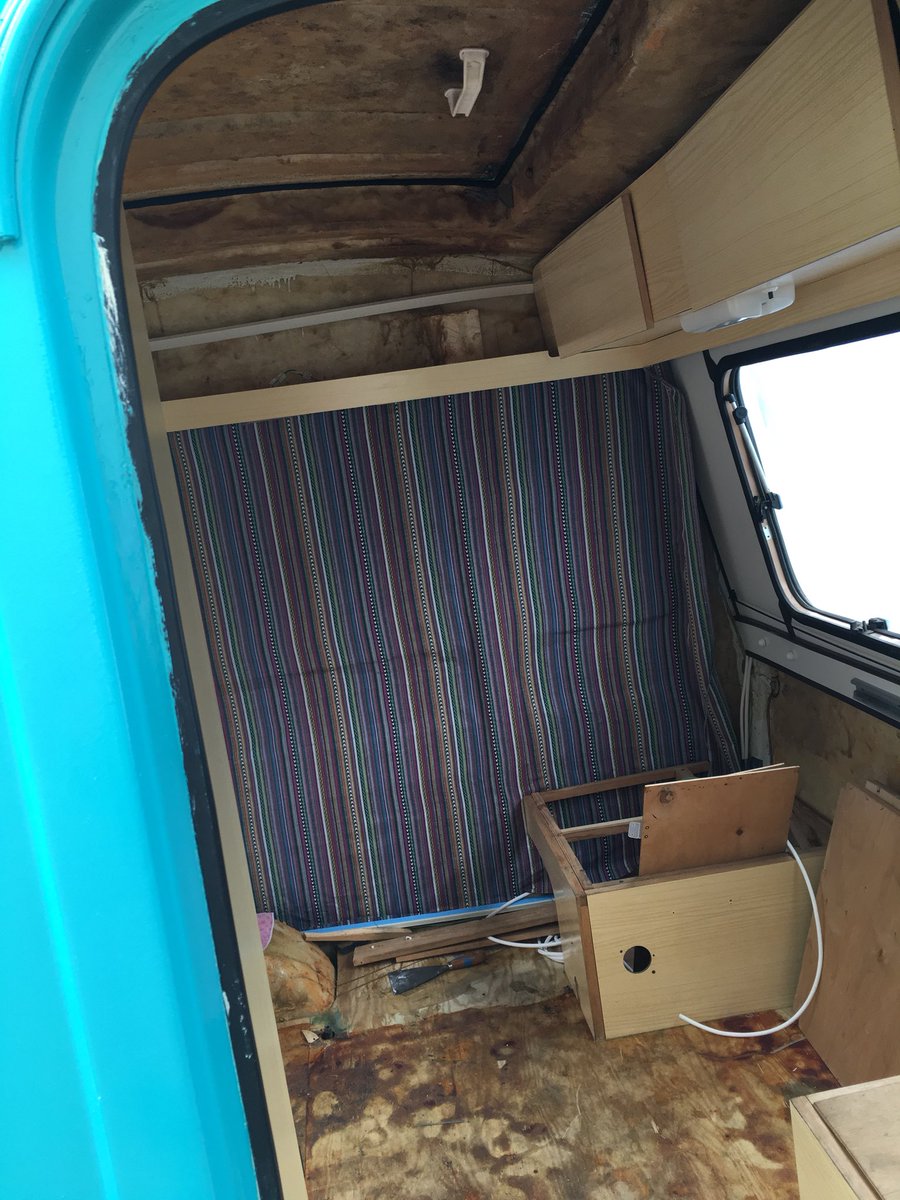 juttifrutti's tweet image. Kijk! Begin is er! #predom #caravan pimpen #juttifruttiontour