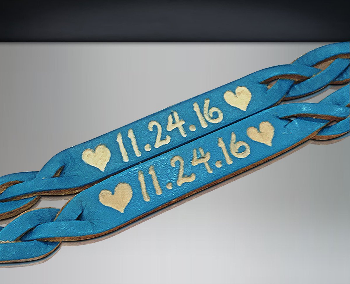 Shockwavemb's tweet photo. Engraved leather bracelets - Personalized leather bracelets for couples - leather custom bracelets - Custom leather engraved bracelets https://t.co/AJ53ikPxXz #Etsy #ShockwaveMB #EngravedBracelet https://t.co/PyT8CJepPy