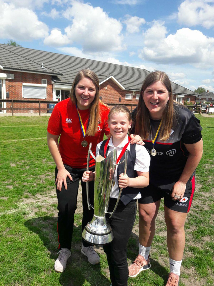 daveykong's tweet photo. Great morning at @ERRFC_KidsFirst presentation. Sophie won player of the year and got to meet these two awesome ladies. @Poppy_G_C @BryonyCleall and hold the premiership trophy. She's buzzing. https://t.co/pYAMzDPUVH
