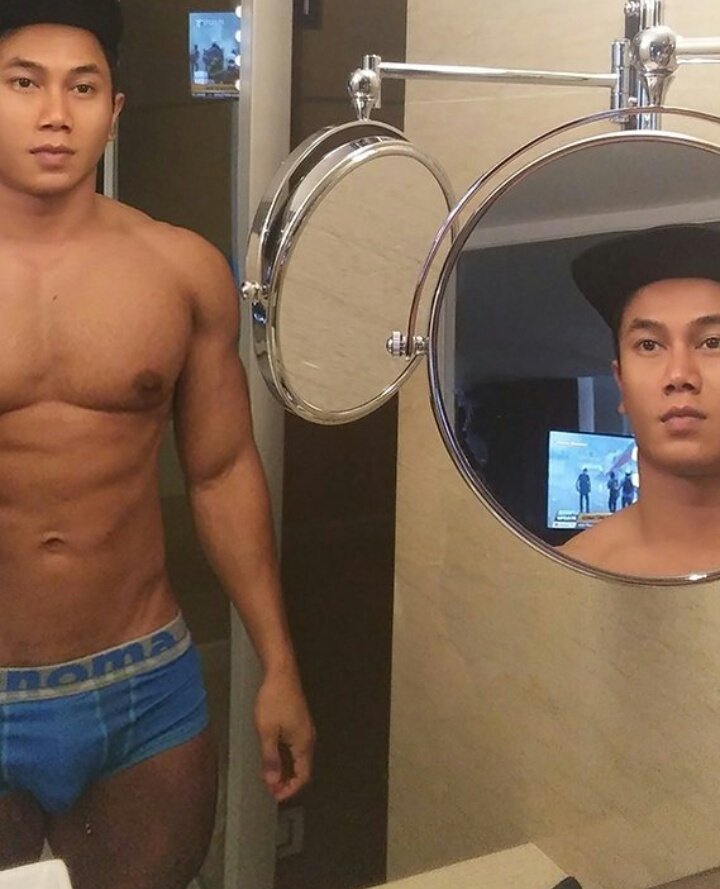 reynaldi_gerald's tweet photo. HANYA MENCOBA MENCARI REZEKI VIA TWITTER , MINAT LANGSUNG DM !
NO DP LANGSUNG KETEMU BEDA BISA CANCEL !
@RainbowMassages @1R_Massage_M4M @GudangPijat @cobapijat @pijatcrot @Kokoh_Stanley https://t.co/Gs9ivmAItB