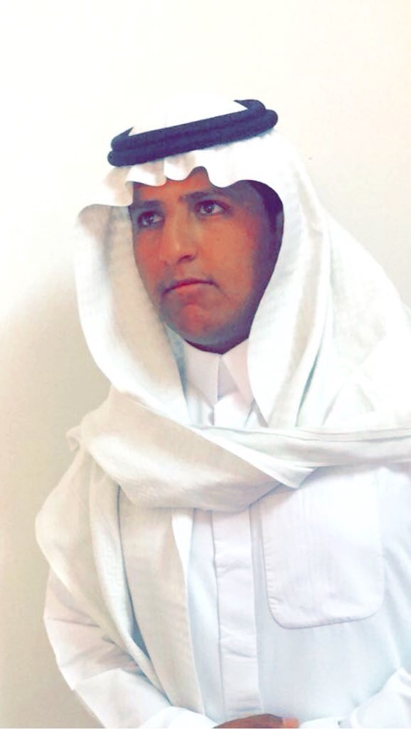 نبارك لشيخ / حويط بن معيتق ابن شويلع 
بمناسبة تخرج ابنه /معيتق ابن حويط 
من جامعة طيبه بالعلا تخصص دراسات اسلاميه والله يوفقه ومنها الي المراتب العليا