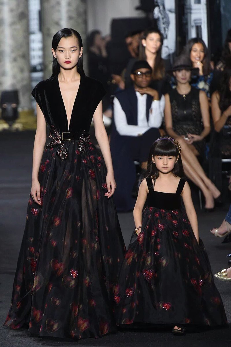 Mothers &amp; Daughters wearing <a href="/ElieSaabWorld/">ELIE SAAB</a> Couture is perfect for #MothersDay