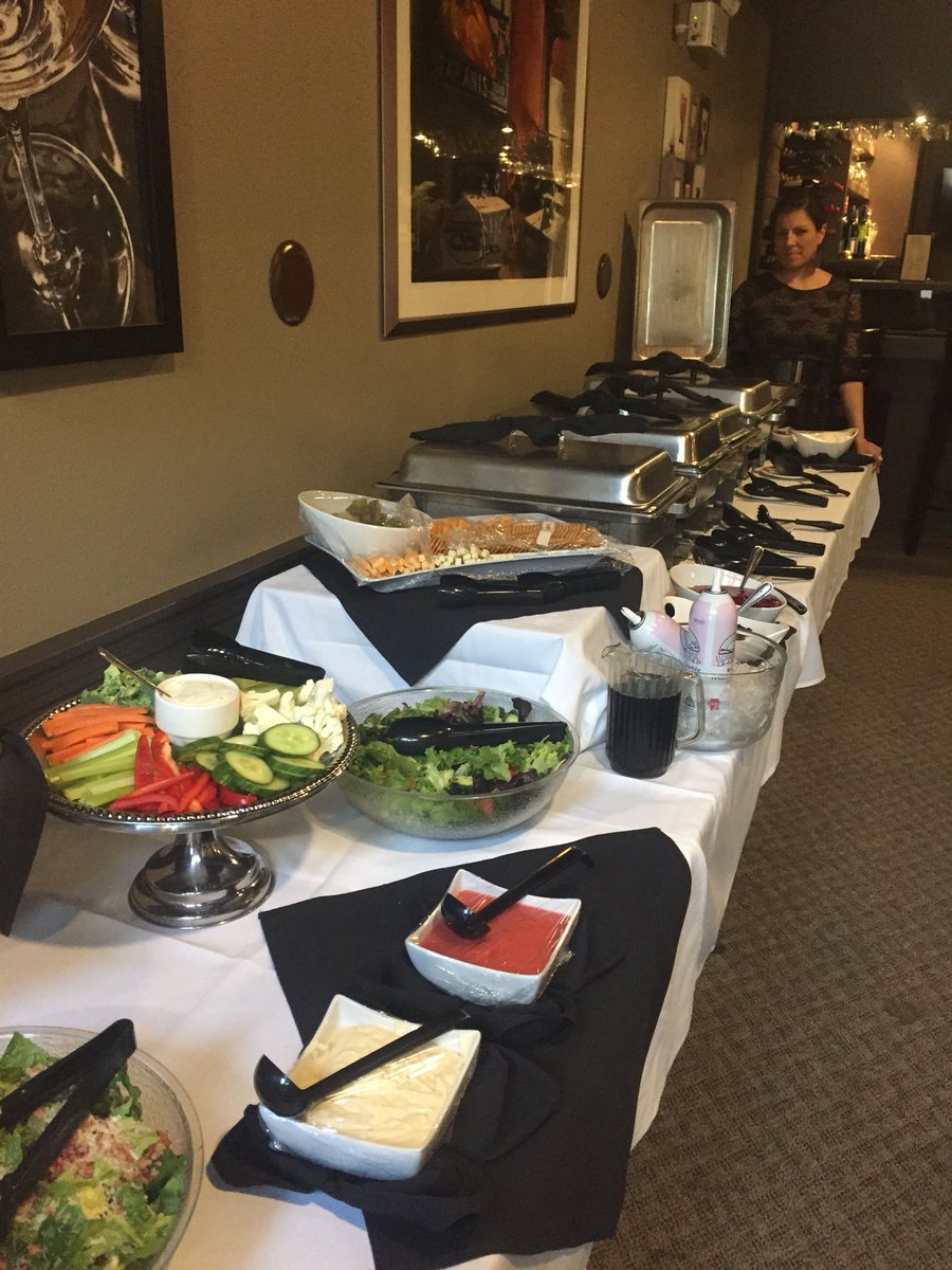 BennysBDN's tweet photo. Happy Mother’s Day!
We are doing brunch and dinner buffet. Jherrad The Kid Cummings will be playing this evening and you don’t want your mom to miss out! 
Call now to book reservations 2047260207 https://t.co/TWFpltrTBs