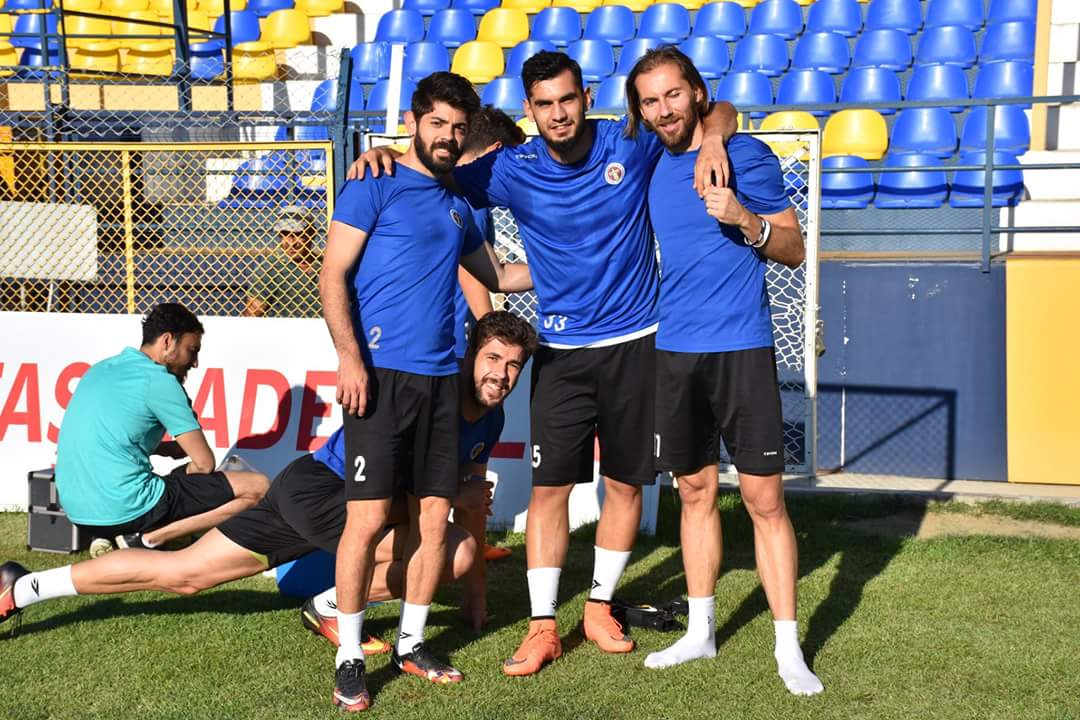 MenemenFK's tweet photo. Takım yarın akşam saat 19:00'da Menemen Tahir Şahin Stadyumunda oynayacağımız Play-Off Çeyrek Final rövanş maçı hazırlıklarını tamamladı.

Haydi #Menemen 1. Lig yolunda #Kenetlen takımını yalnız bırakma #SendeOradaOl! https://t.co/OvX4XalYs0