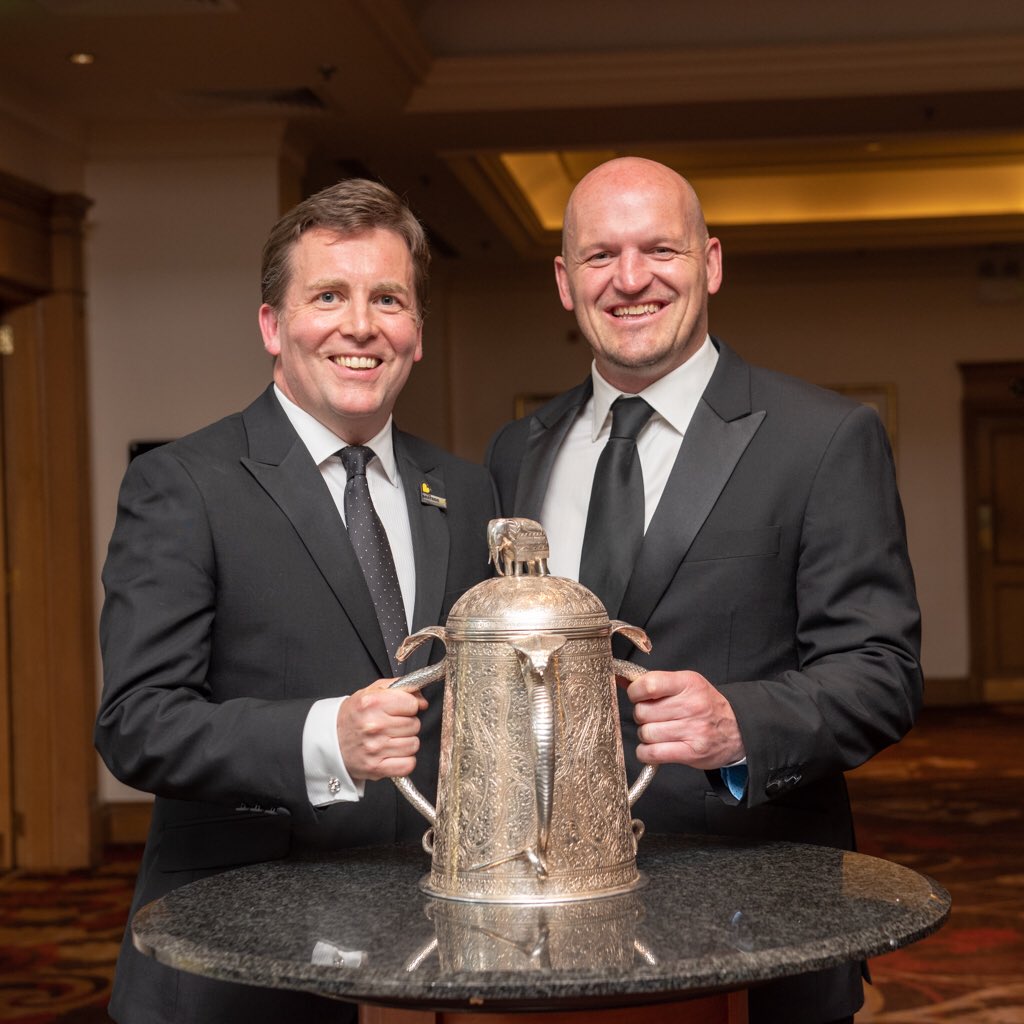 DavidTannerTV's tweet photo. It was fascinating doing a Q&amp;A with this legend at @Beatson_Charity dinner. @gregortownsend was good enough to bring @Scotlandteam’s Calcutta Cup to #BeatsonSport.
(Photo: @_GaryBrown) https://t.co/me8WUvvXkz