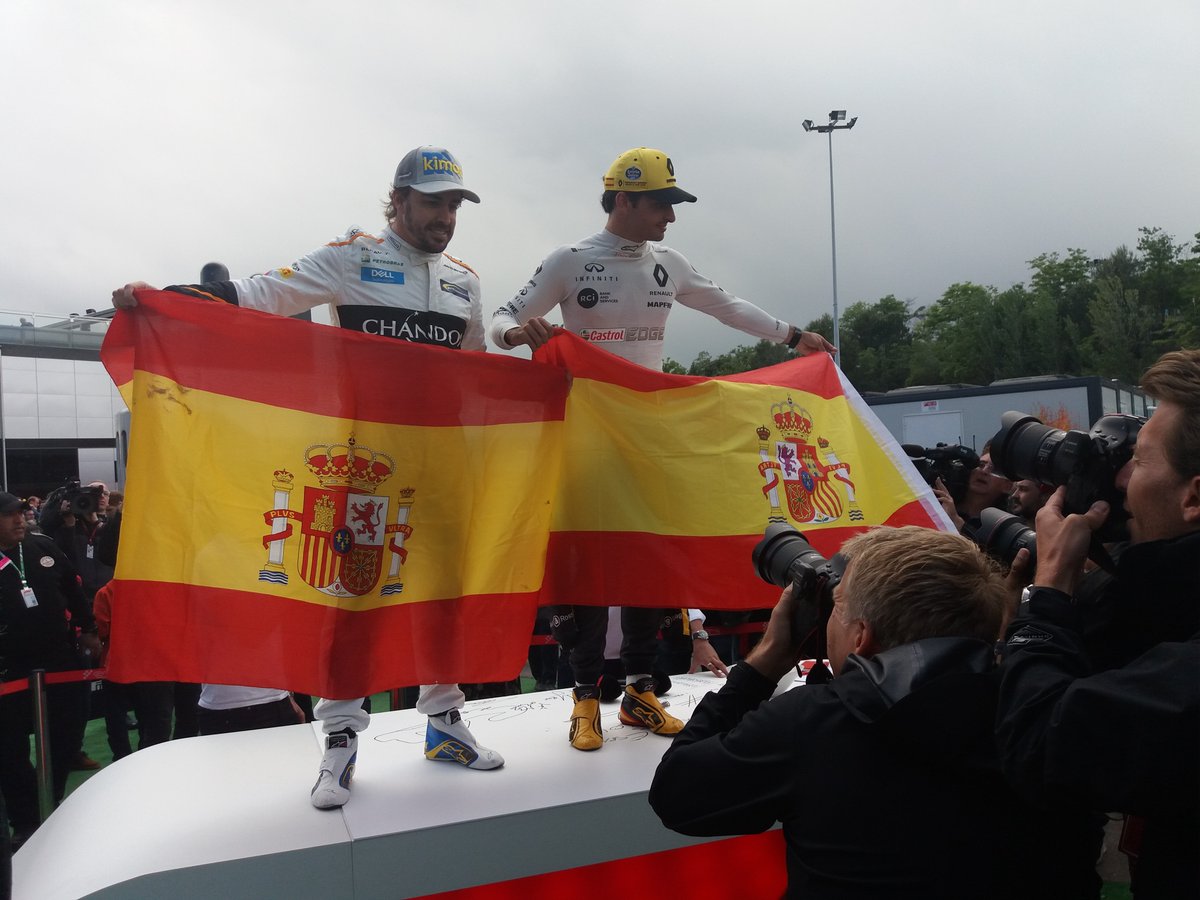 F1inSpanish's tweet photo. Fernando Alonso y Carlos Sainz, abanderados de España en la Fórmula 1. https://t.co/WvuP8XGjyR