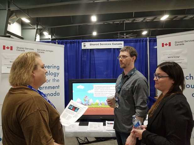 SPC_CA's tweet photo. Nous sommes enchantés d’être au #OttawaComiccon! Nous rencontrons plein de gens exceptionnels et nos ninjas des #TI partagent toutes les choses intéressantes que SPC fait chaque jour! Si vous avez déjà des billets pour ajd, venez nous dire bonjour! #SécuritéTI #cyber #ModeGeek 🎮 https://t.co/KJoxTksNkf