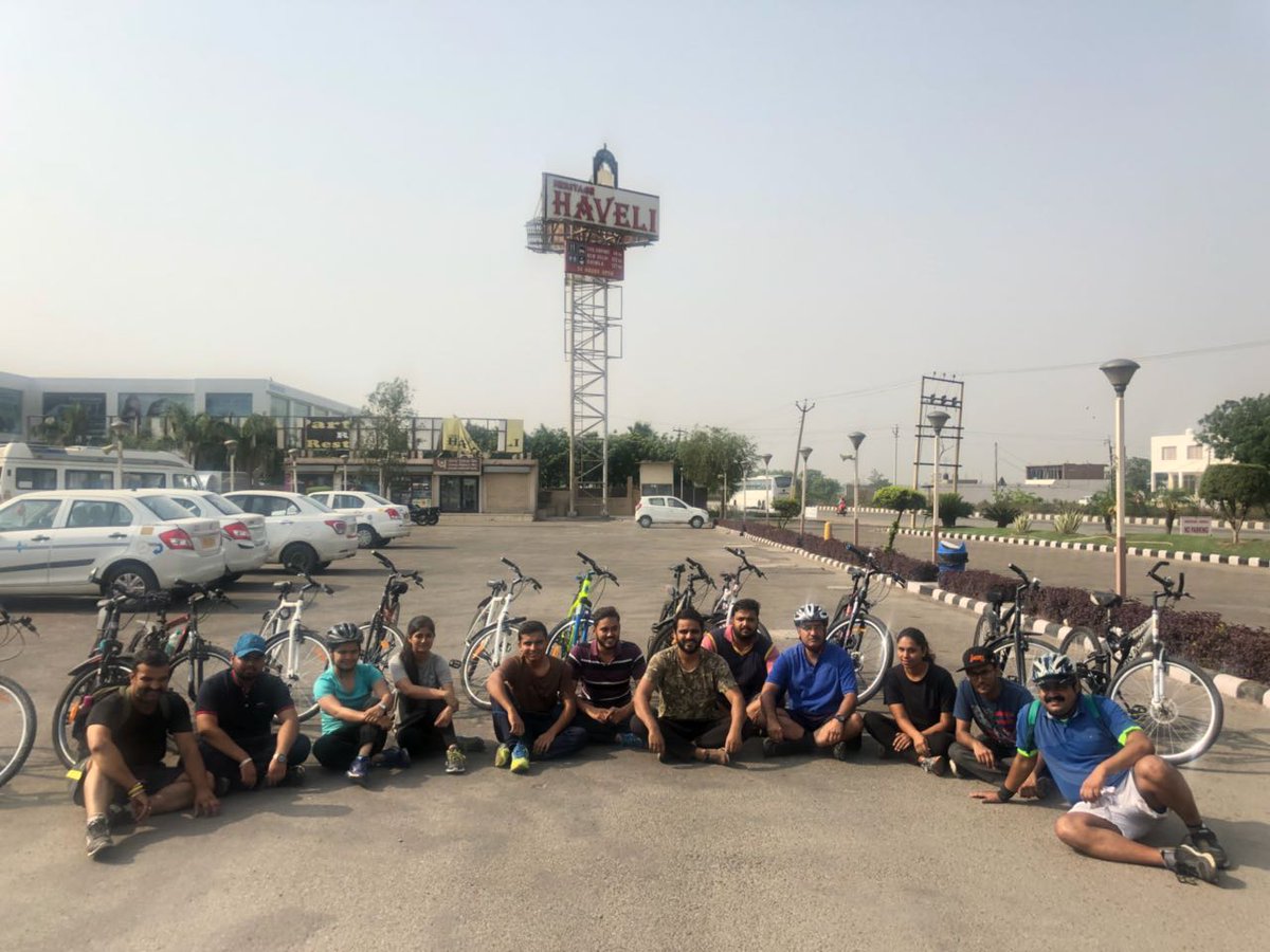 chandanrana_inc's tweet photo. Pedalled 70 km today from Students Centre @OfficialPU to Gurudwara Solkhian &amp; Ropar Haveli @BeingCycologic 

#MothersDay
#BeingCycological https://t.co/snB3iHffSy