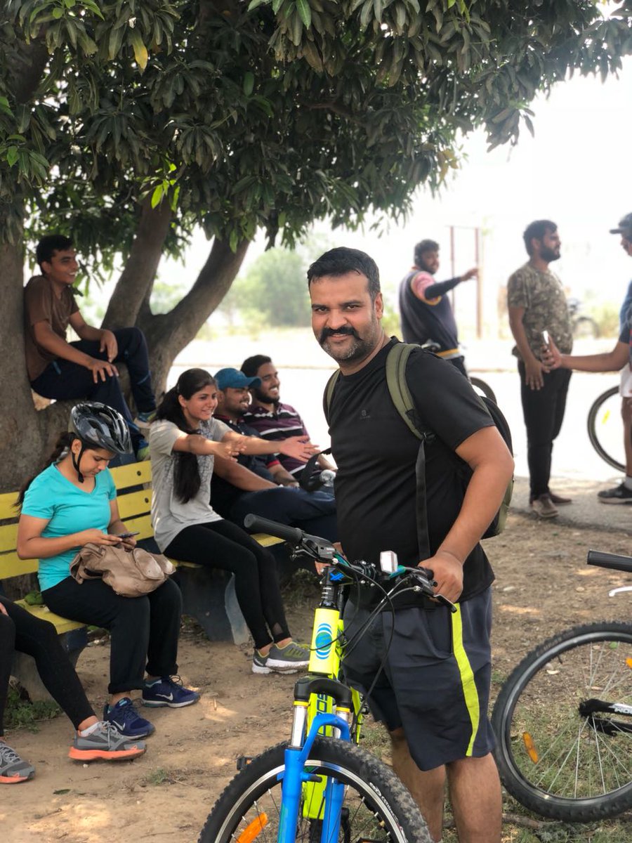 chandanrana_inc's tweet photo. Pedalled 70 km today from Students Centre @OfficialPU to Gurudwara Solkhian &amp; Ropar Haveli @BeingCycologic 

#MothersDay
#BeingCycological https://t.co/snB3iHffSy