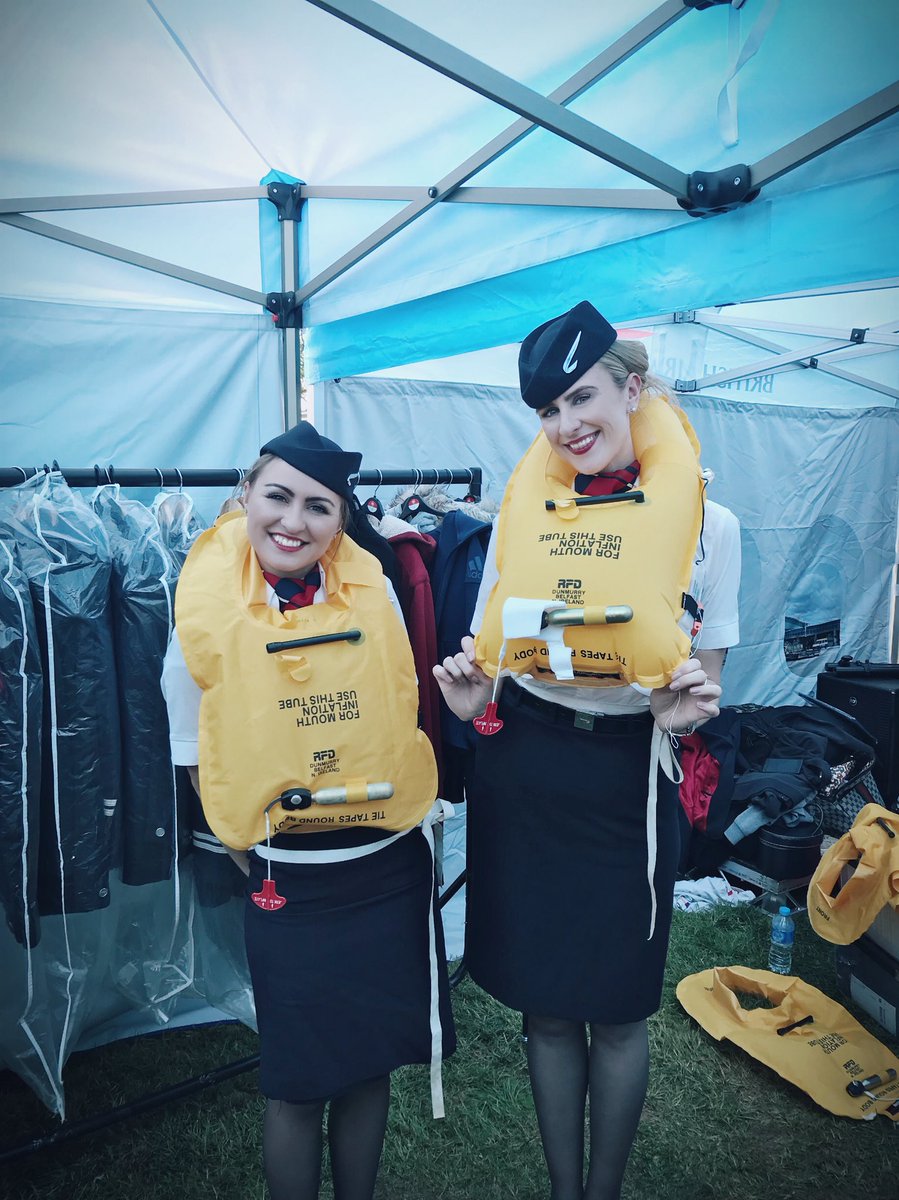 mel_kose's tweet photo. Great day at #RunGatwick for #BAFlyingStart. Thank you to everyone who visited the @British_Airways stand and congratulations to all the runners ✈️🇬🇧 https://t.co/qYOokYKU05