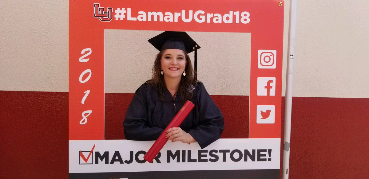 brandilou27's tweet photo. Happiest day of my life!!!! #LamarUGrad18 https://t.co/W8cOmM2Jc3