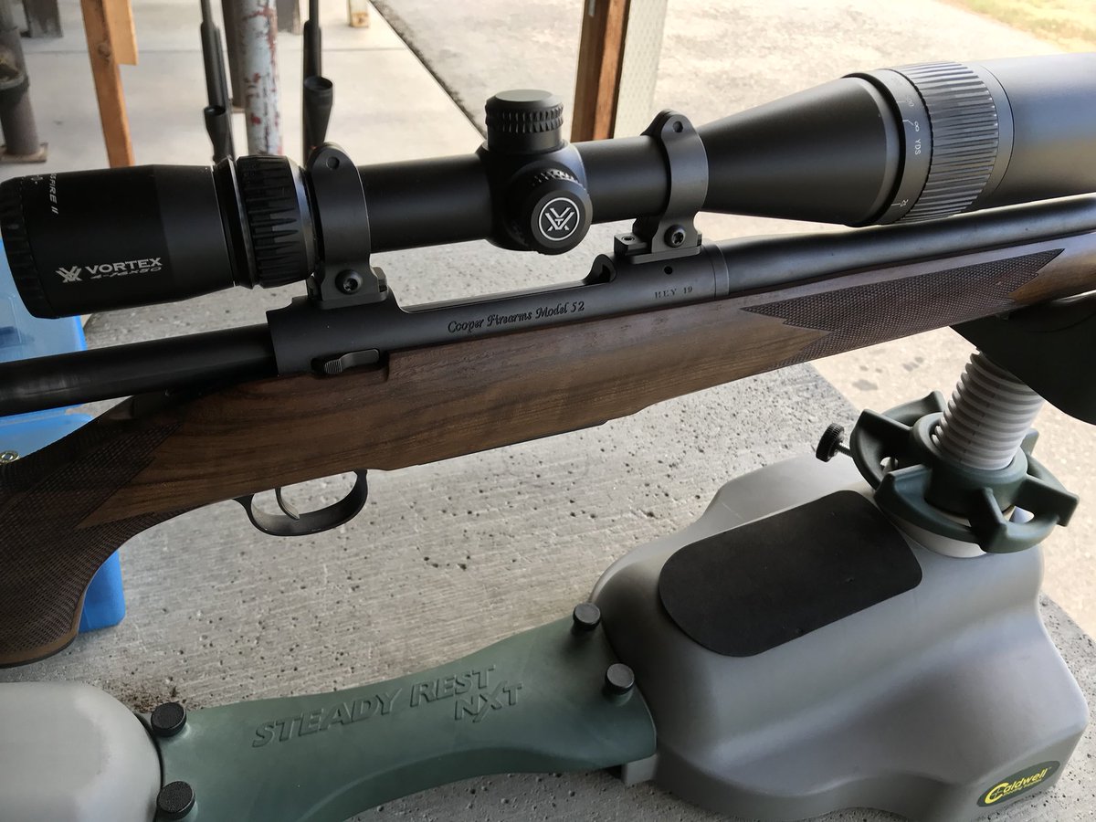 cheeseheadinmt's tweet photo. Range day. Getting ready for the Cooper one shot. @VortexOptics https://t.co/R15Tfh7Jeq