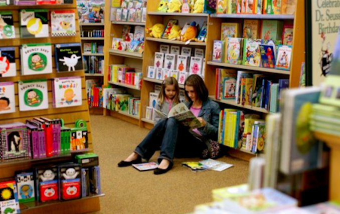 BNBuzz's tweet photo. For the women who read us bedtime stories and taught us a love of storytelling: our thanks to mothers nationwide! #ReadingWithMom #MothersDay (πΈ: @BNSeattle) https://t.co/y8l6Rko3qL