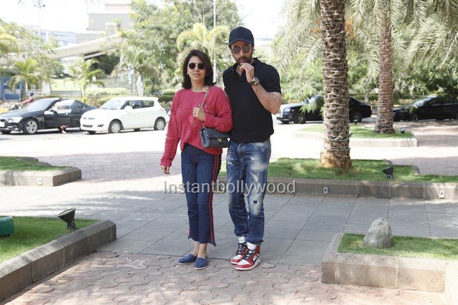 instantbolly's tweet photo. #RanbirKapoor Takes Mom Neetu Kapoor For R Lunch On Mothers Day https://t.co/WdYRInA51D