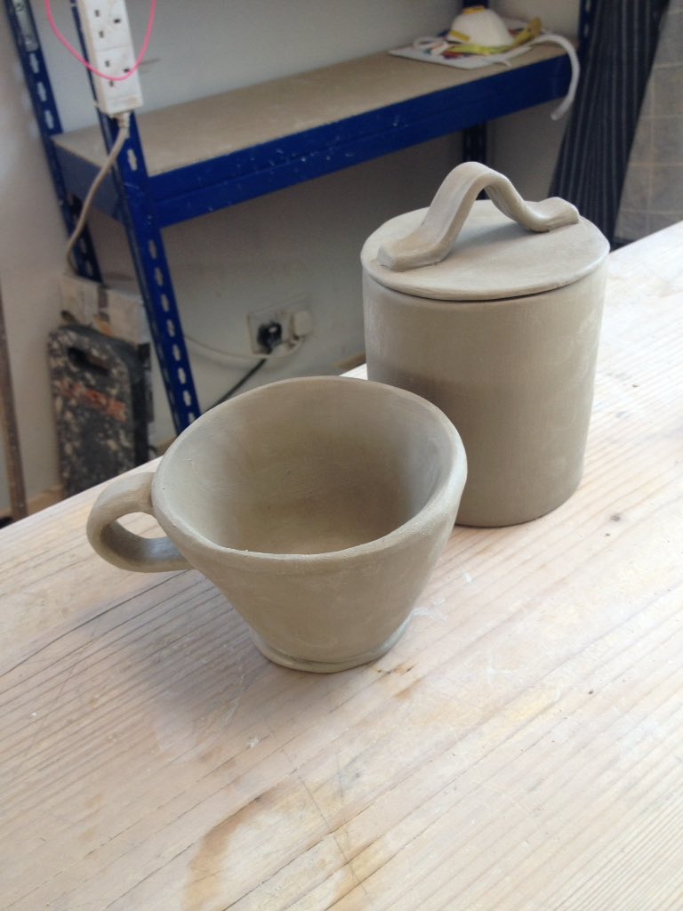 littlegreenamy's tweet photo. Lovely day doing pottery workshop with @phoebeceramics - can't wait for creations to be glazed and fired. Added bonus meeting @little_roar_cakes and tasting their delicious treats #raw treats! https://t.co/PyKED8qiHi