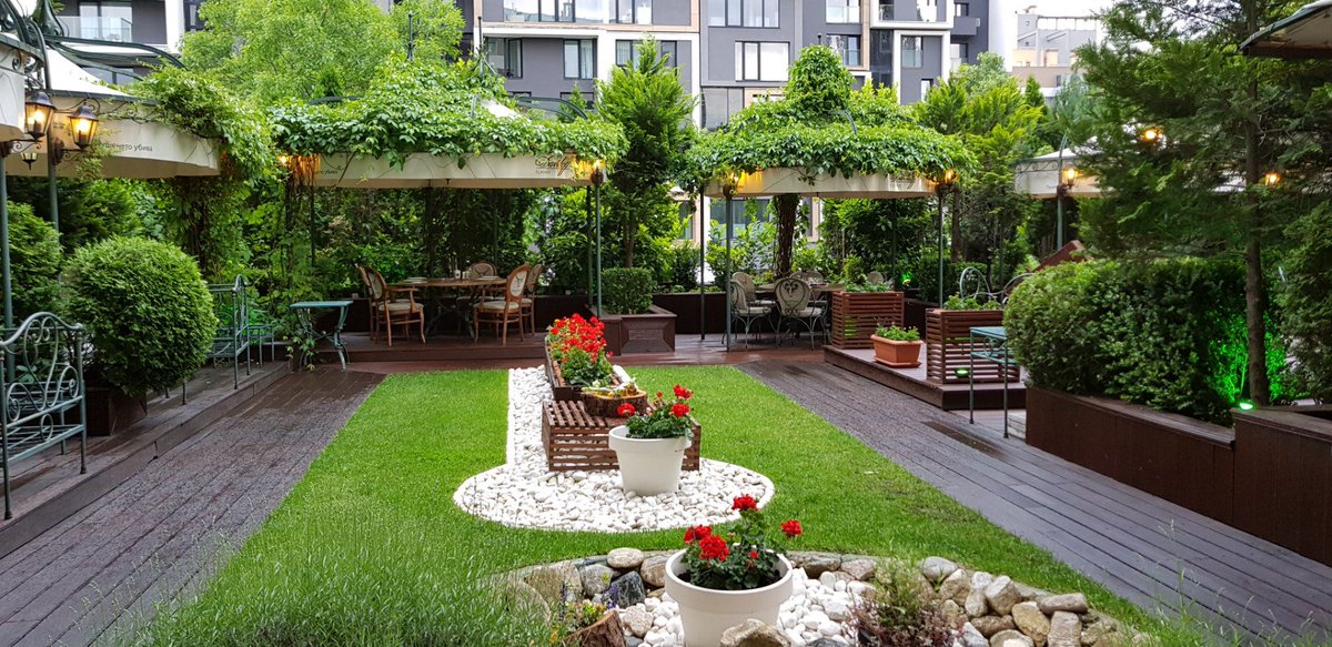 I'm at Djanam Steakhouse in София w/ @altasmujgan swarmapp.com/c/5I9GekICvmj