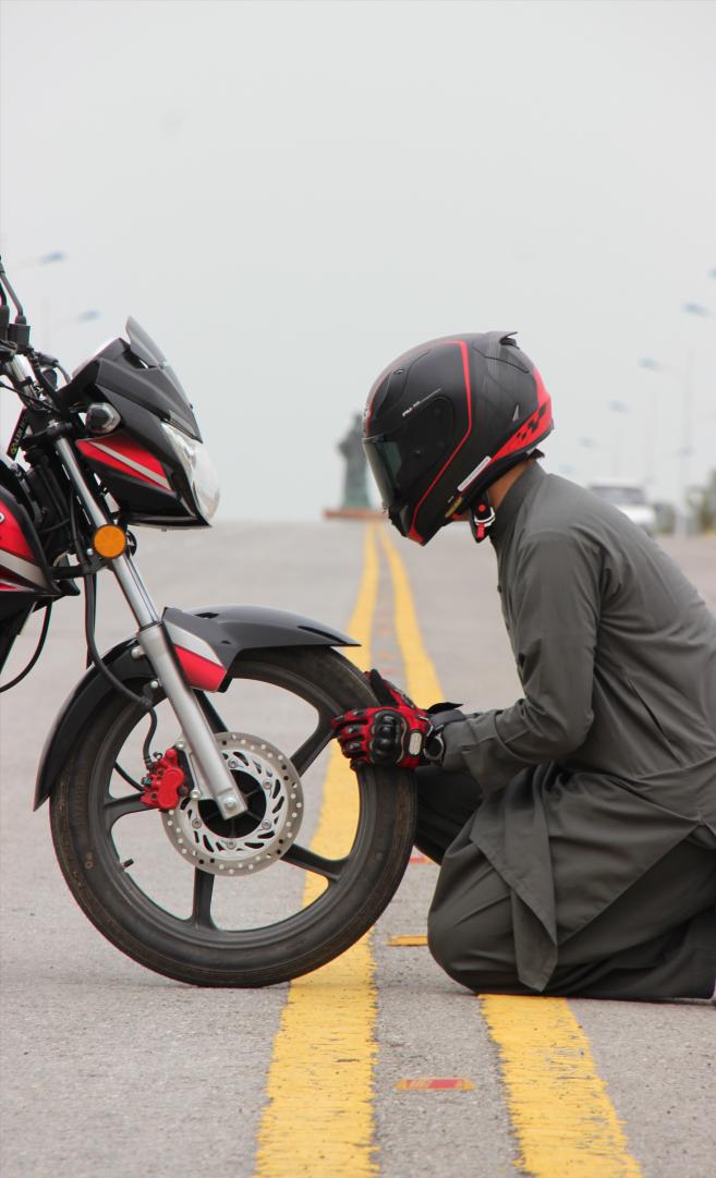 saitohamza13's tweet photo. Promise me to not to kill me 👊
#foreverbiker #Honda #CB150F #trackday #BlackandRed #Kamikaze300 #Kamikaze150 https://t.co/siwuw1NRMf