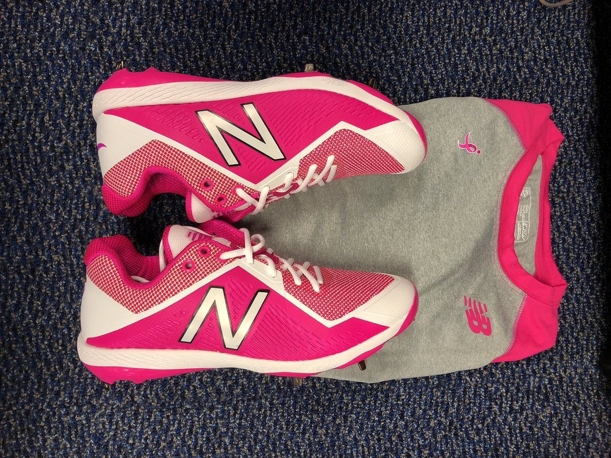 lguillorme13's tweet photo. Thanks #Moms for teaching us what strength and courage https://t.co/HgDqeot3kq 2018, New Balance shall contribute 5% of the MSRP of each product sold from New Balance’s Lace Up for the Cure® Collection to Susan G. Komen® with a guaranteed minimum donation of $500,000. https://t.co/qr07FeIIqR