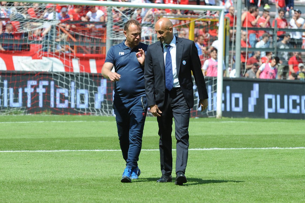 ACPerugiaCalcio's tweet photo. 📸 #PERNOV in 4⃣ foto!
#forzagrifo @ACPerugiaCalcio @Lega_B #PerugiaNovara https://t.co/pfdUOASPqx