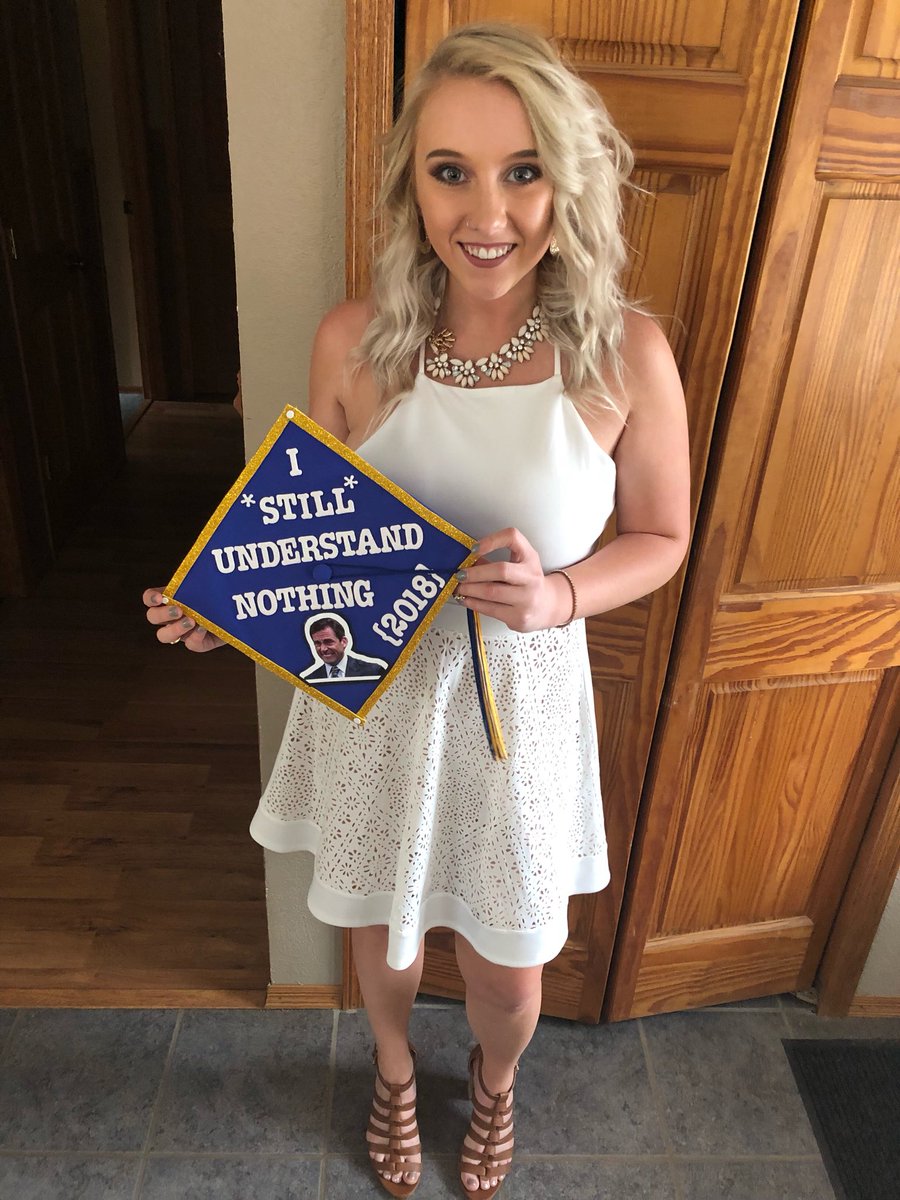 alexfarley_'s tweet photo. Officially graduate nurses ✔️ couldn’t have done it without my assistant to the regional manager by my side 💕 https://t.co/xzfhP26YH4