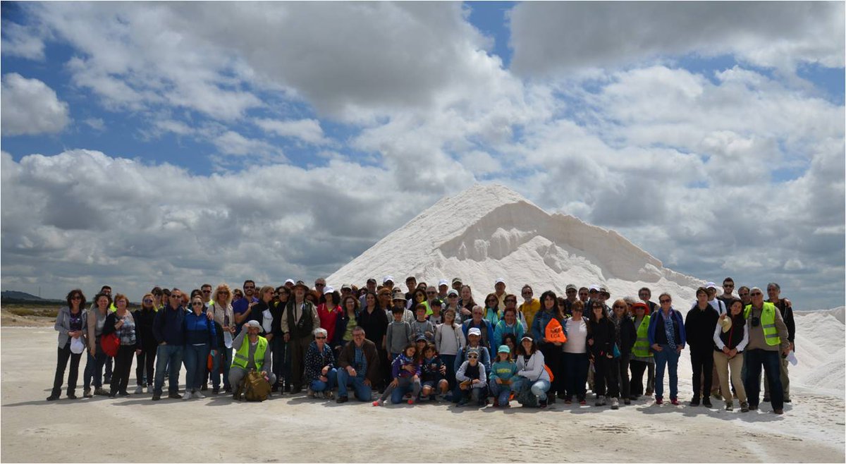 angel_sbellon's tweet photo. #Geolodía18 en las Salinas de Cádiz...  Montañas de Sal https://t.co/V1FoWwJlXG