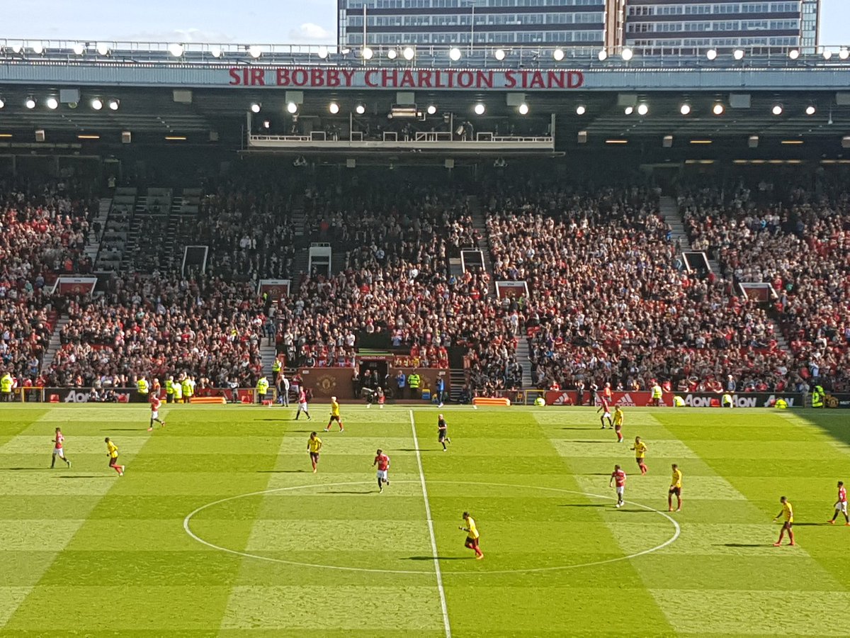 Torito_SHS's tweet photo. Buenas tardes desde Manchester #United #ganadores #partido #hacesol https://t.co/pAWOTZp3He