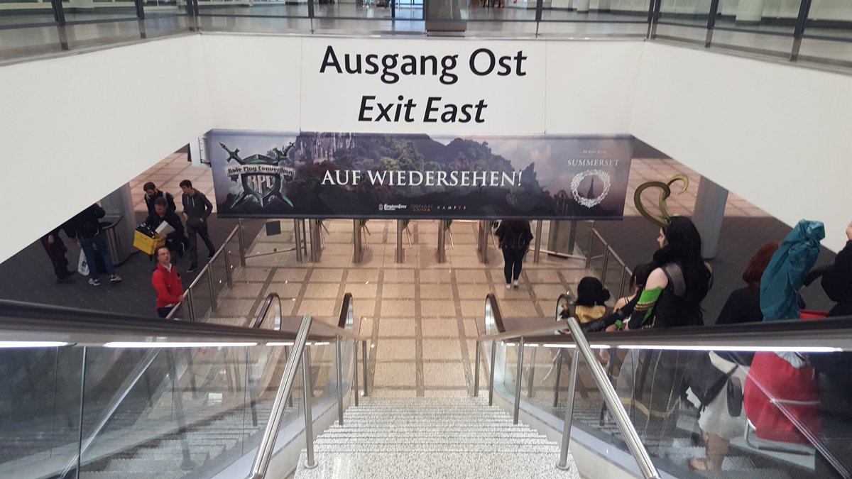 MilanUnravel's tweet photo. Das wars! Das war die #RPC2018. DANKE, einfach mehr als danke, an ALLE die mit dabei waren! Für die tollen Gespräche mit euch, jeden einzelnen Knuddler und für diese wundervolle Atmosphäre! Es war großartig und ihr seid das auch! ❤❤❤ #RPC #RPC18 https://t.co/prCX2r32EL