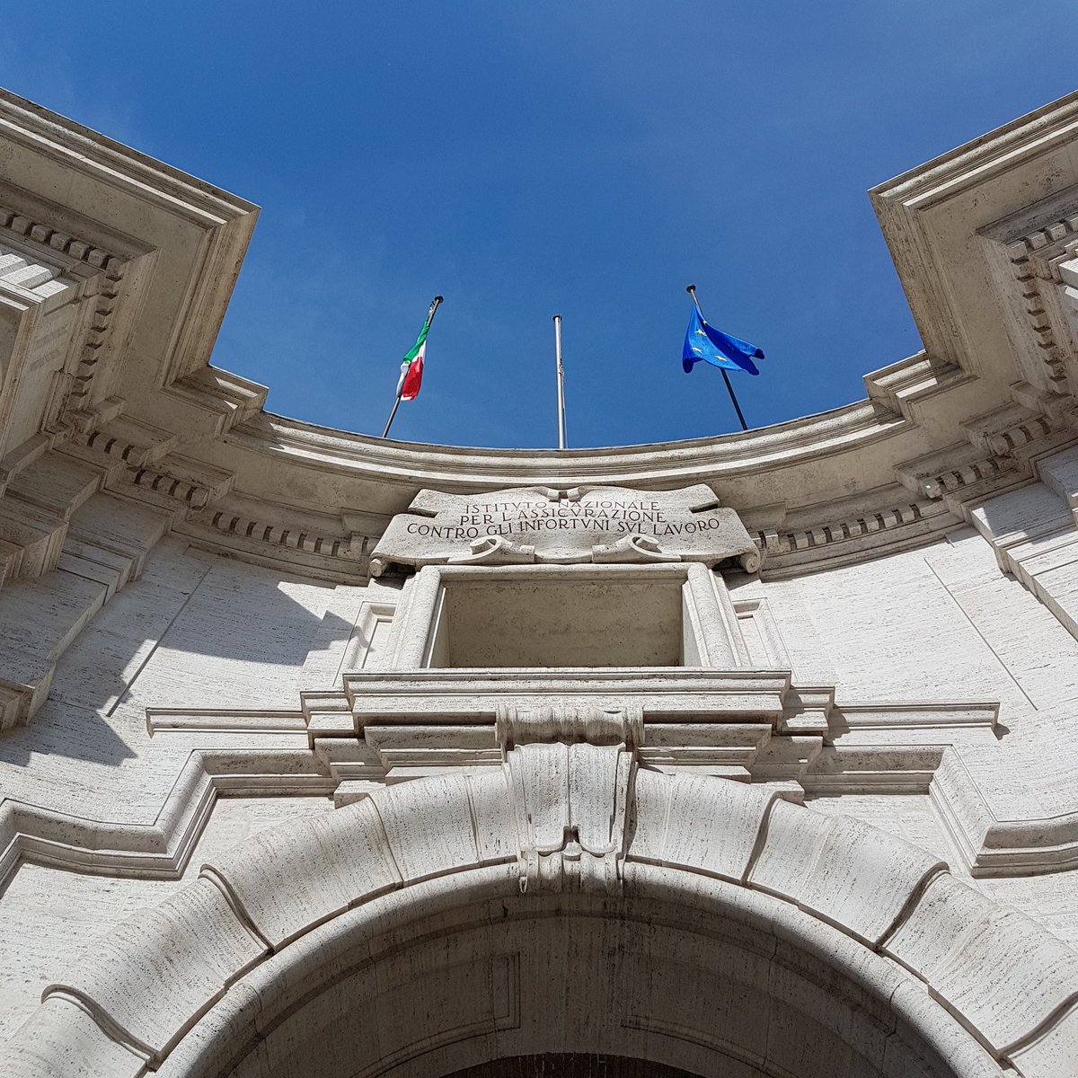 giggi_gram's tweet photo. Splendida visita al #PalazzoInail
con #Ohr18
#roma #fattoreumano
.@inail_gov
#cityscape #13maggio https://t.co/o6jVbkf1Ma
