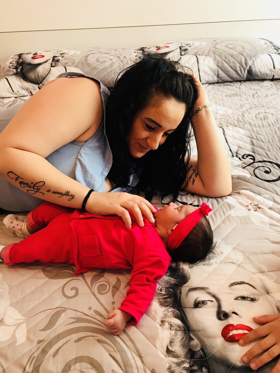 terrychanel10's tweet photo. E Grazie A Te, Oggi Festeggio La Mia Prima Festa Della Mamma!❤️
Un Emozione Unica E Indescrivibile! Quanto Amore Provo Per Te Mia Piccola Principessa, Nessuno Lo Puó Descrivere!
Si O Cor E Mammà😍 Tu Sei Il Più Bel Regalo Che Dio Potesse Farmi! La Mamma Ti Ama❤️

#Perla🎀 https://t.co/fi9WXlcROp