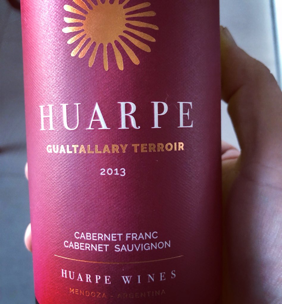 elJosedelaGente's tweet photo. Una nave... sauvignon y franc rico rico https://t.co/mbryiTVdRF
