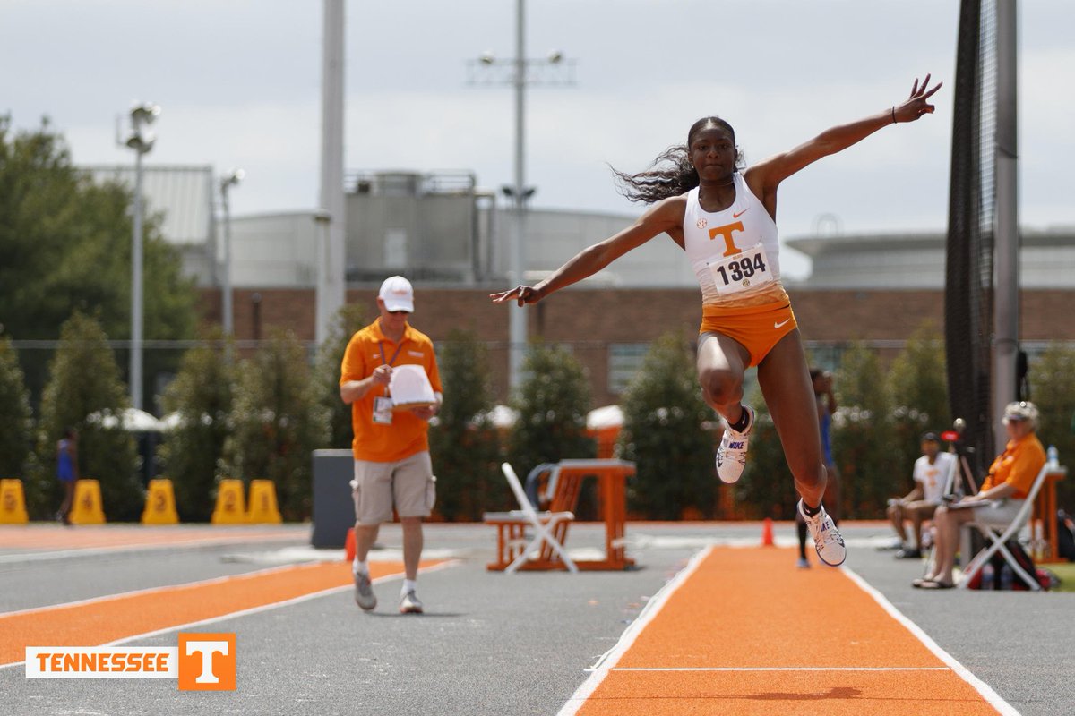 Vol_Track's tweet photo. #SECTF | Women's Triple Jump

It's a new school record for @_madeinchyna_ who places 4th in the event with a mark of 13.61m (44-8)! 🍊

She also held the previous school record at 13.14 (42-01.5) https://t.co/WO0lkkLP4w