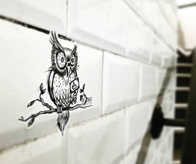 schulz_malt's tweet photo. When in Paris ..
#streetart #guerillaart #stickersgofrance #france #bonjourmacron #schulzmalt https://t.co/0fcDfudMoW