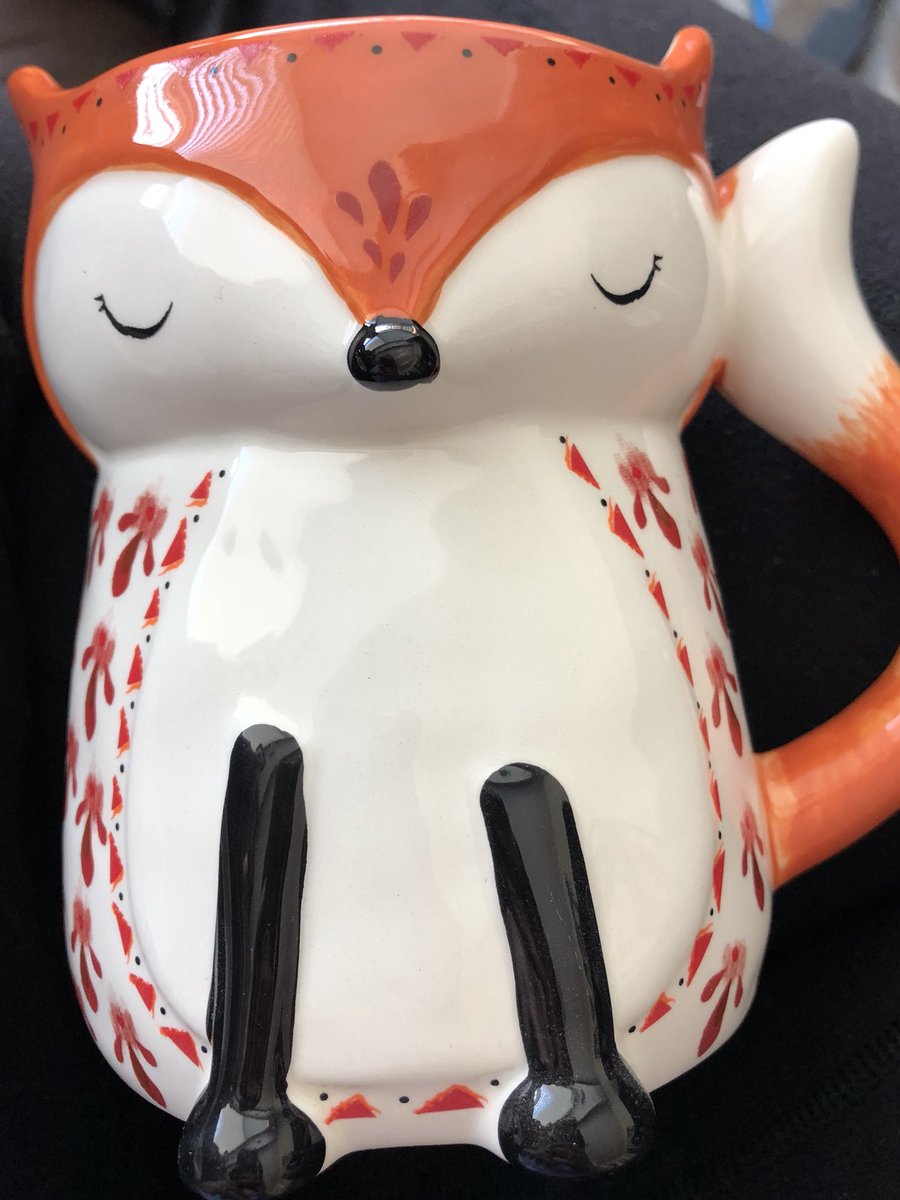 tonismith_'s tweet photo. Got this cute little guy yesterday even though I shouldn’t be buying any more mugs because we don’t have enough room for all of them 🦊🦊 https://t.co/41gDdMctsb