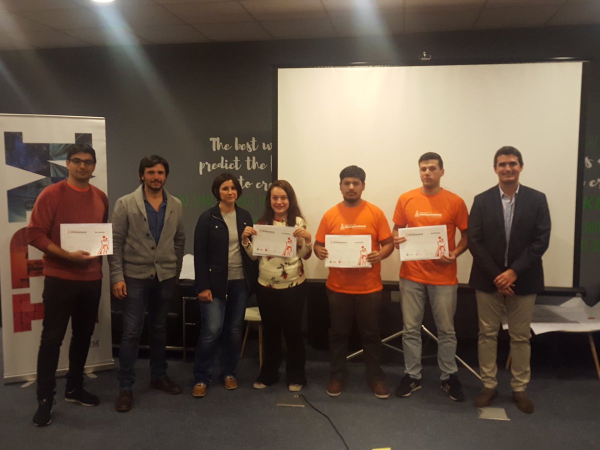 Ideingenio's tweet photo. Ganadores!! #ChefalToque del #swmvd18 https://t.co/gjpLkCnlaN