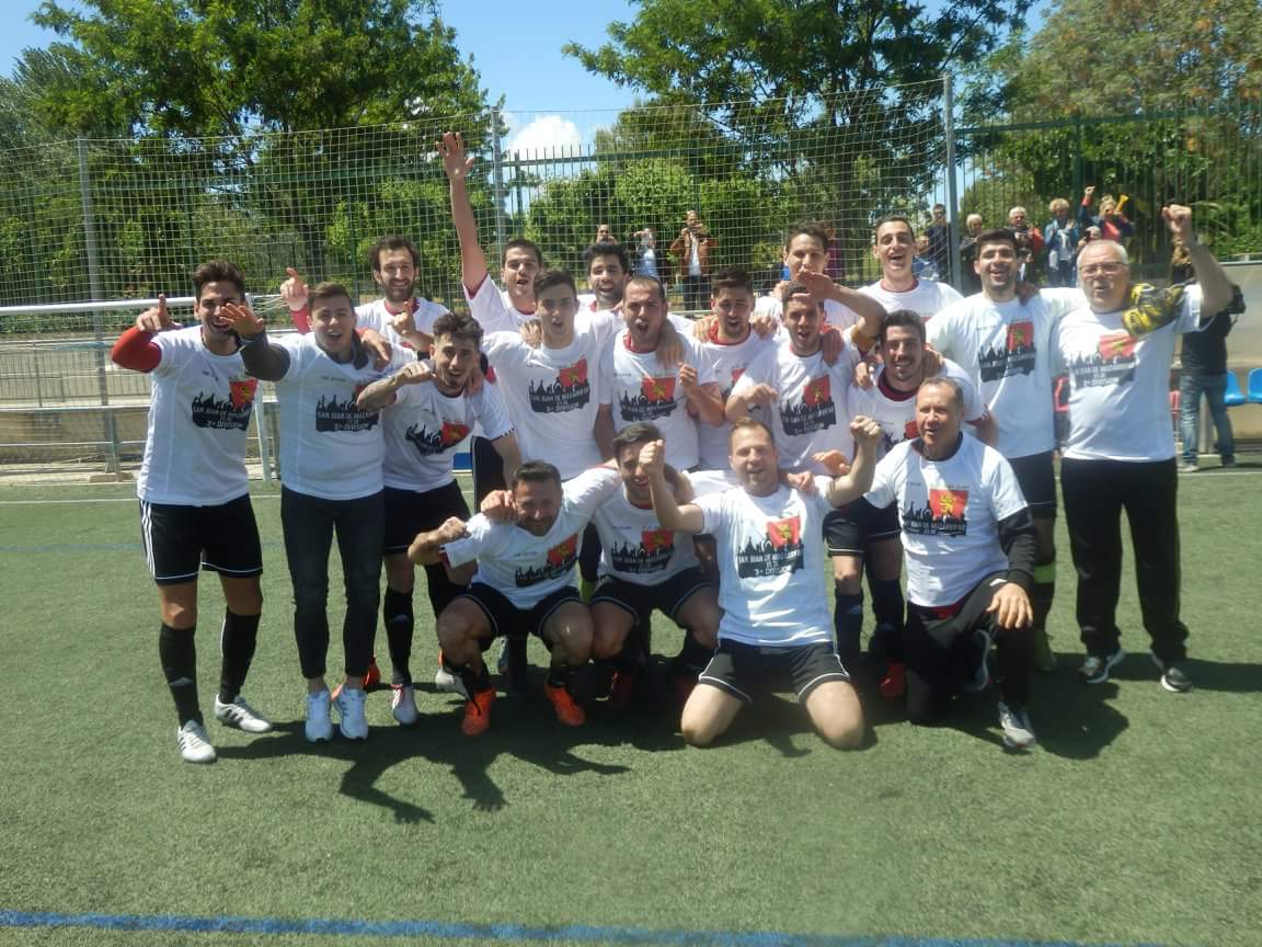 ADSanJuanM's tweet photo. Celebración ascenso @ADSanJuanM https://t.co/DqfOtjEMNi