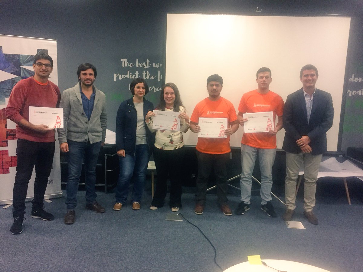 swmontevideo's tweet photo. Gran ganador del la noche #ChefalToque esto recién empieza a trabajar 🥇🏆 #swmvd18 https://t.co/snvNSpiQsa